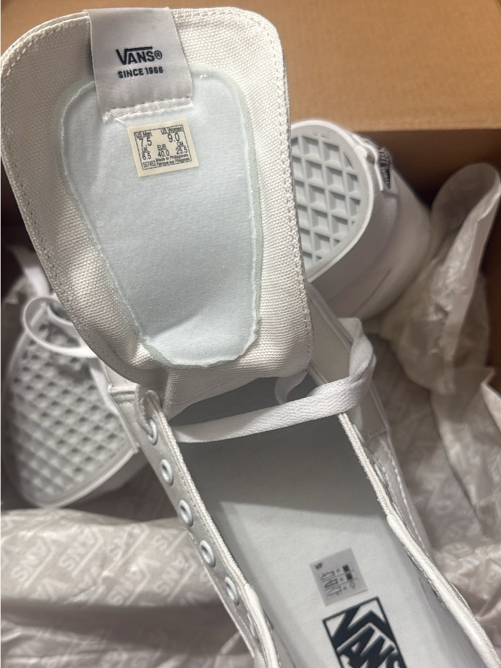 NIB Vans Sk8-Hi Shoe - Picture 4 of 6